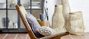 Boho Style | Boho Chic Kategoriebild, Lounge Chair Rattan und Teakholz im Vordergrund